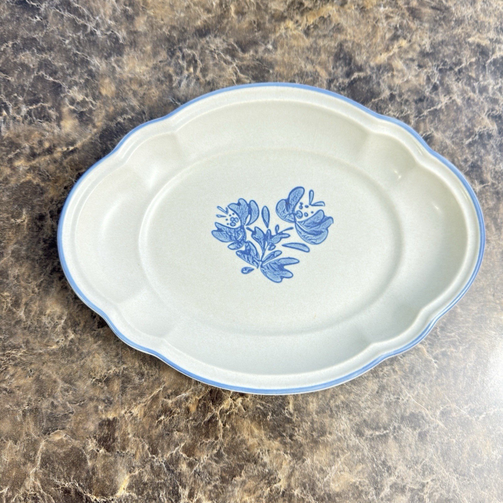 Pfaltzgraff Yorktowne Soap Dish 8 1/4″ x 6 1/8″ USA Castle Mark Scalloped EXC+