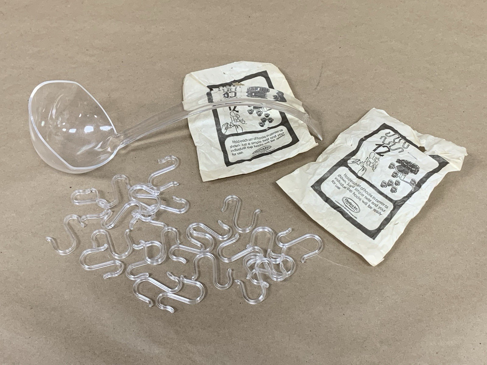 Vintage Anchor Hocking Wexford Punch Bowl Set With 17 Cups Hooks & Ladle