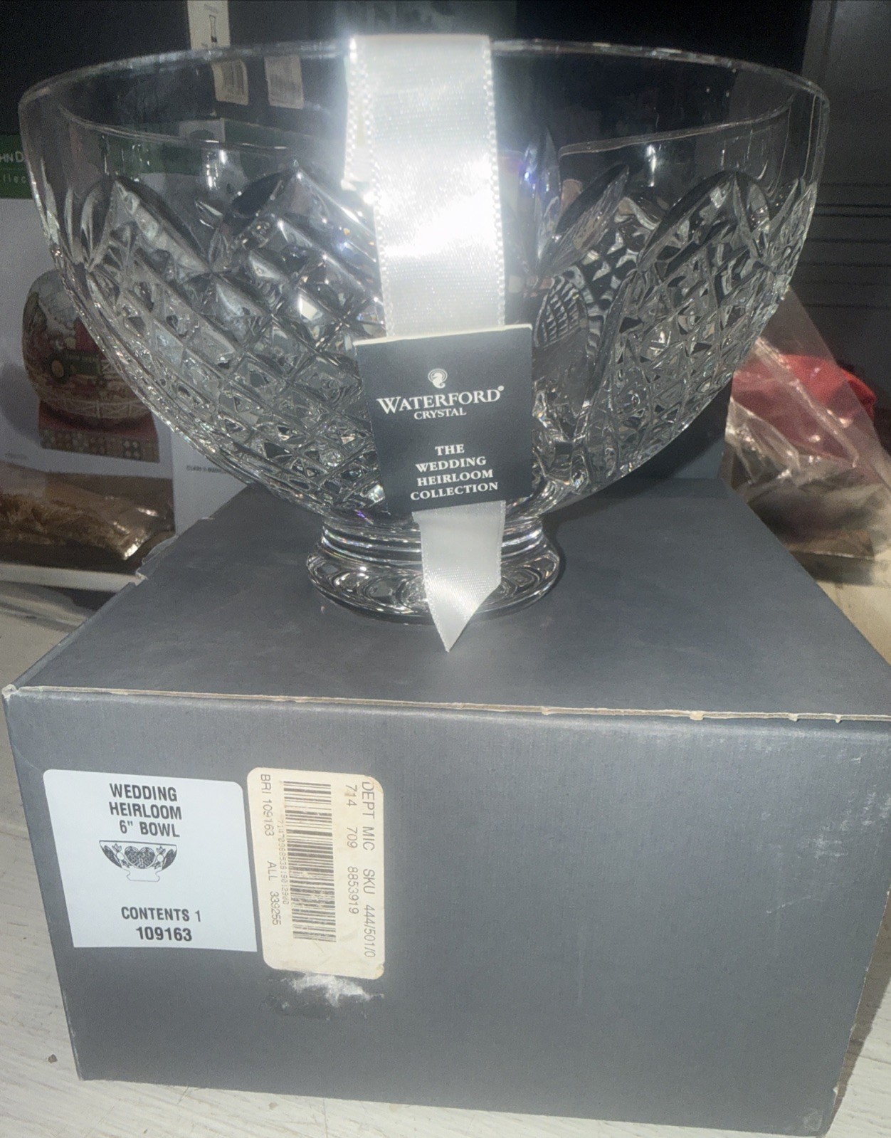 Waterford Crystal Wedding Heirloom Footed Bowl 6″ with Cut Hearts
