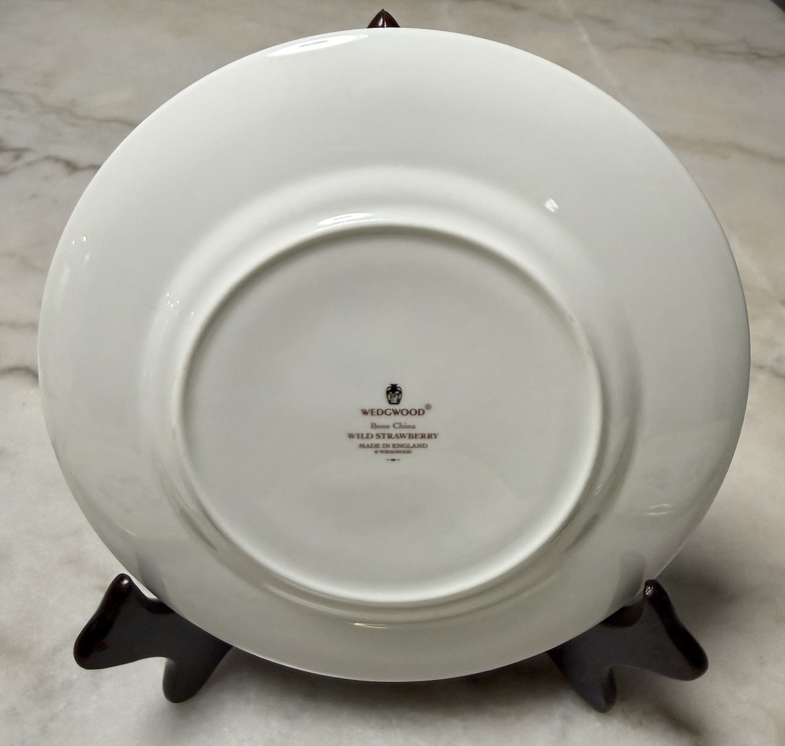 Wedgwood WILD STRAWBERRY Bone China England Yellow Border Salad Accent Plates 8″