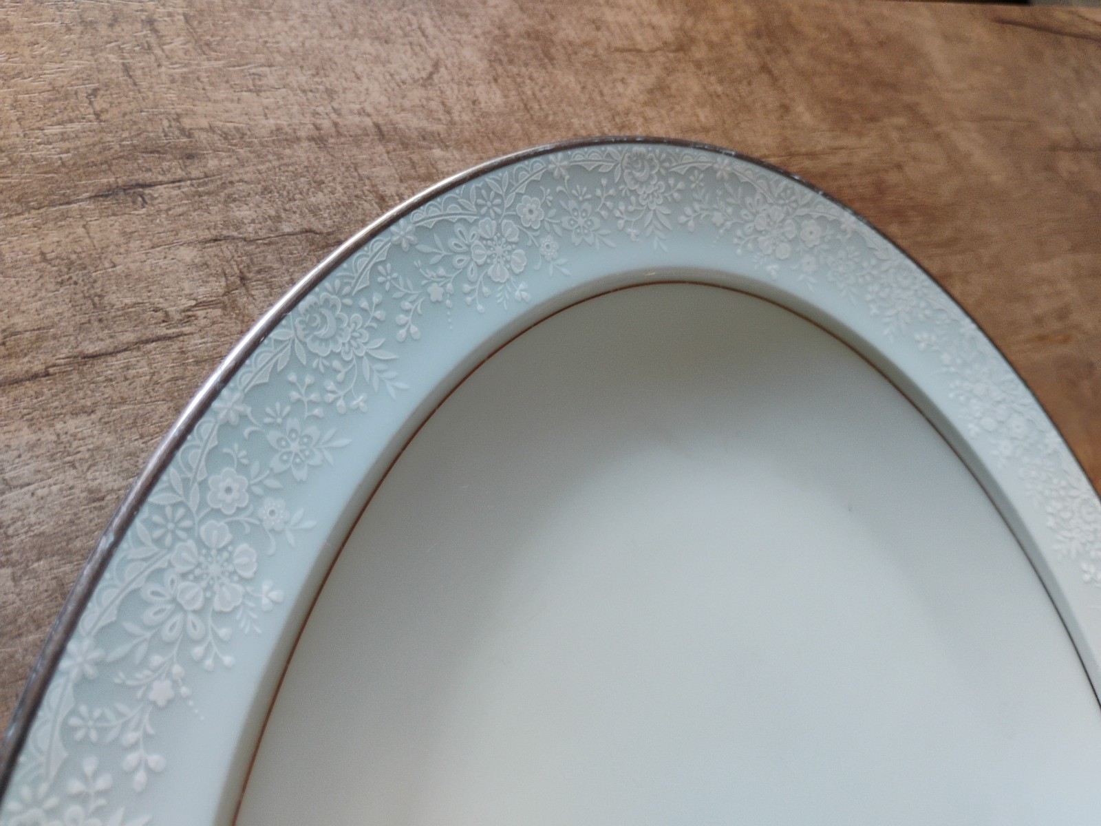 Noritake Fidelity Serving Platter Blue White Flowers Platinum Trim 13.75″