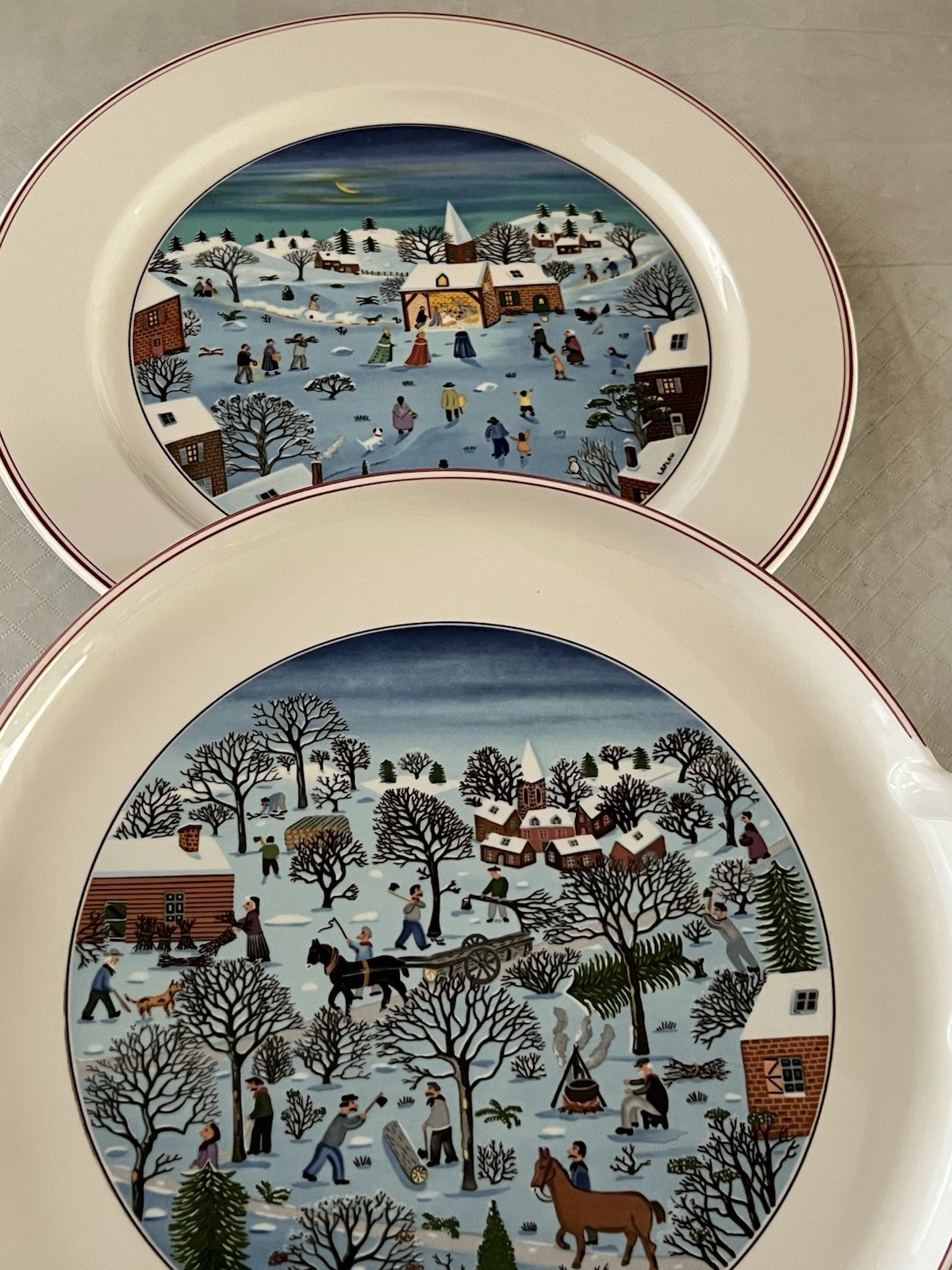 Villeroy & Boch Naif Christmas Cake Plate Charger/Chop Plate Set Of 2