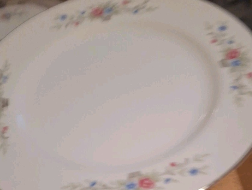 Florenteen Fine China Fantasia Japan Soup Bowls 5.5in & Saucers 6.5in Set of 4