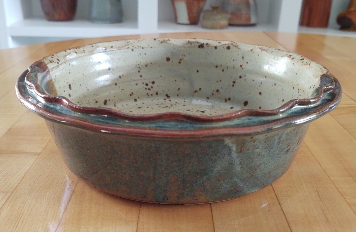VTG Studio Pottery Earthenware Ceramic Stoneware Bowl Scalloped Edge Signed M-M