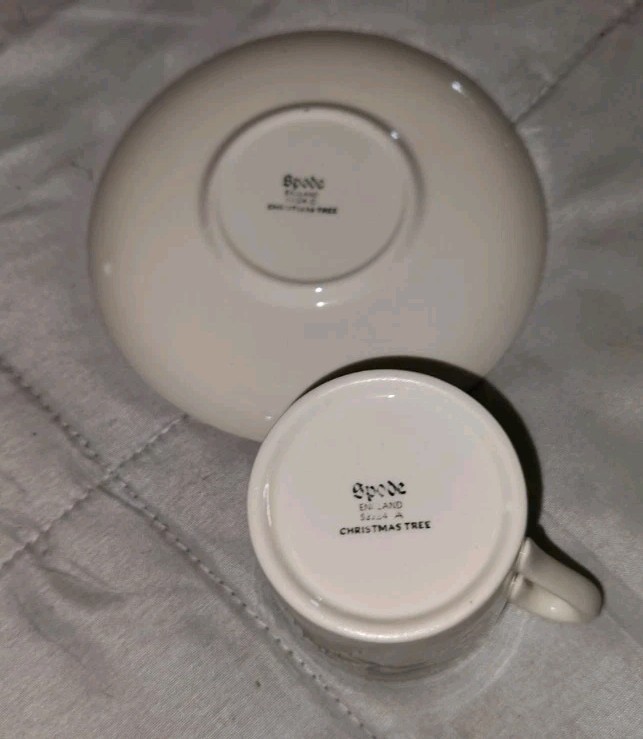 Spode England Christmas Tree Holly Berry Demitasse TeaCup Saucer Set Espresso