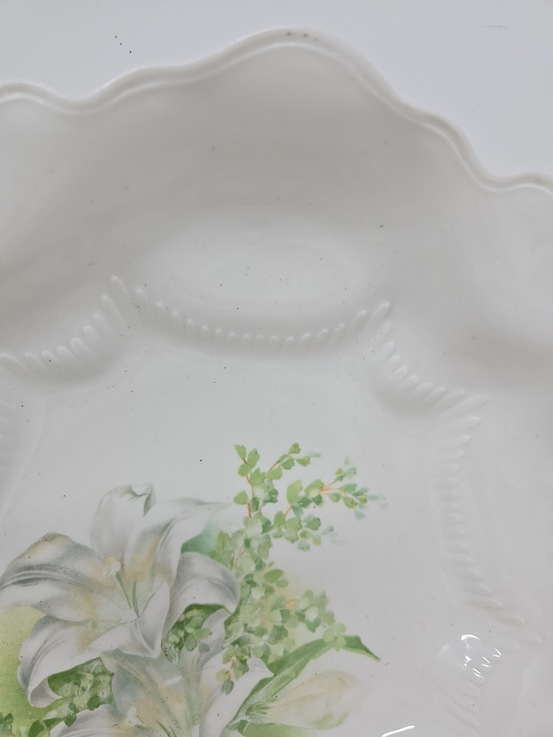 Antique RS Prussia Bowl — Lillies Decoration, Mold 252 11″