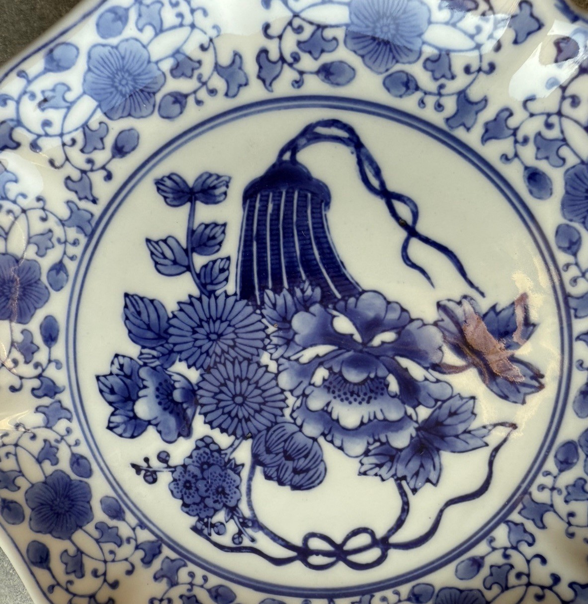 Blue White Porcelain Centerpiece Pedestal Footed Bowl Tazza Dish Floral Pattern