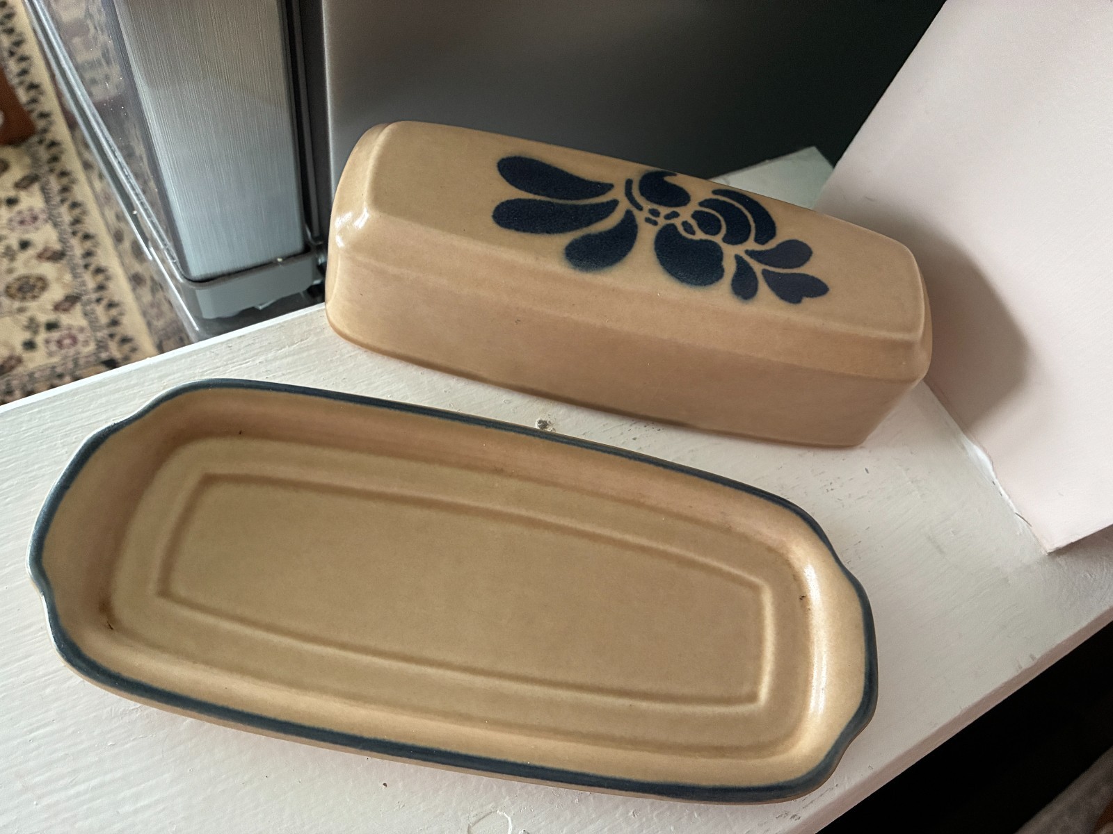 Pfaltzgraff Folk Art Covered Butter Dish 7 1/2”x 3 1/8”x 2 3/4” Vintage Rare