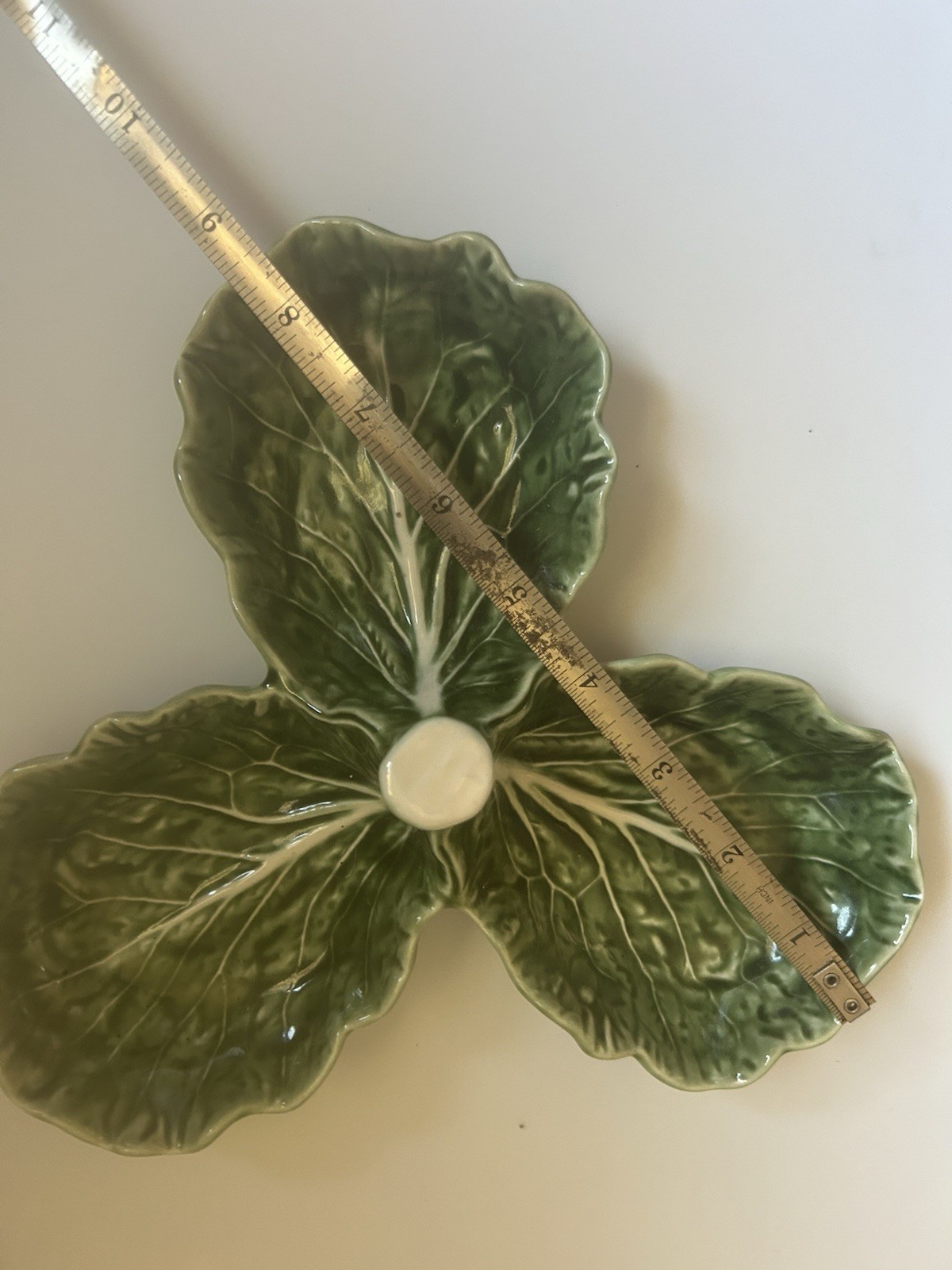 Bordallo Pinheiro Green Cabbage Leaf Olive Dish New
