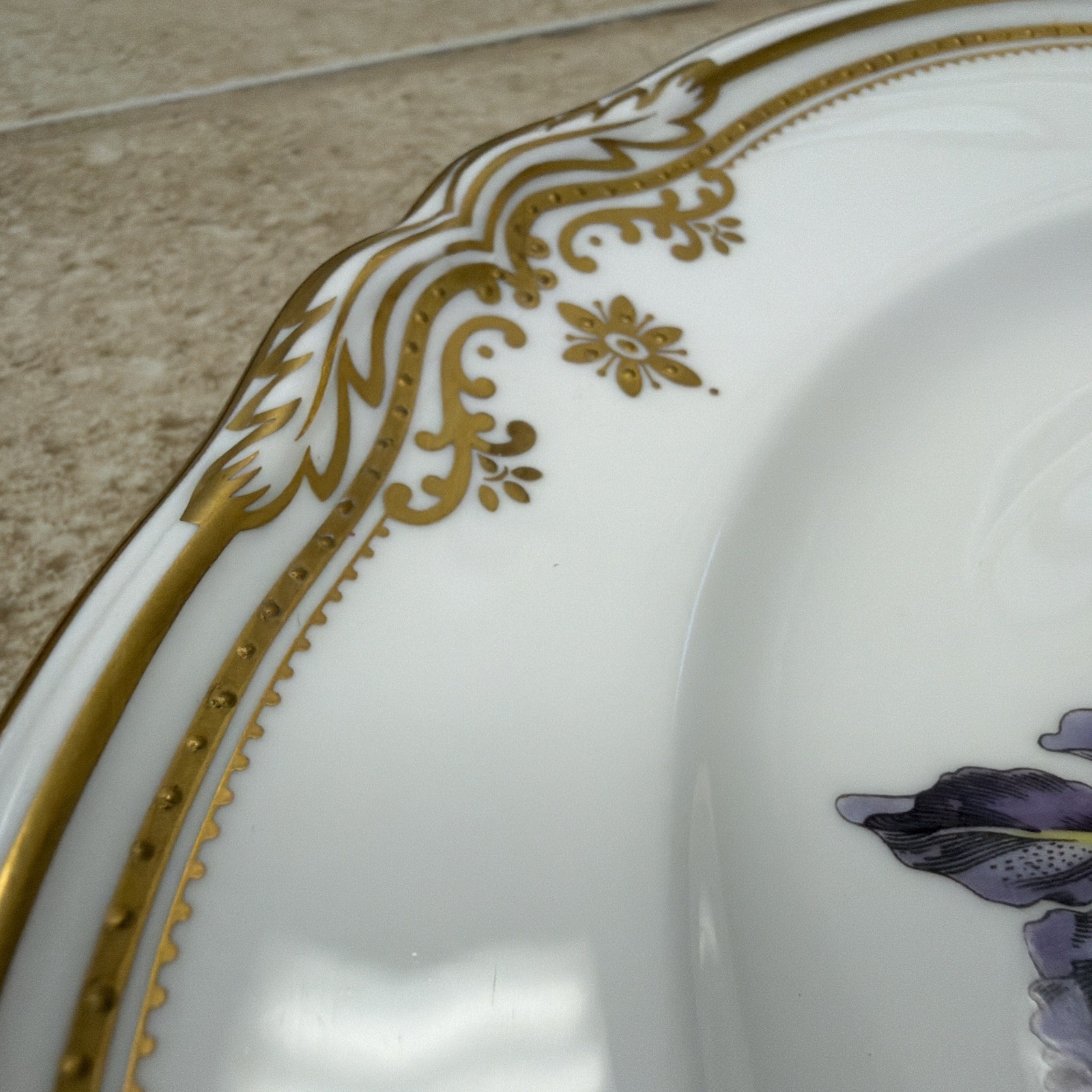 Spode Bone China Stafford Flowers 9 in Dinner Plate ENGLAND Iris & Sphaerolobium