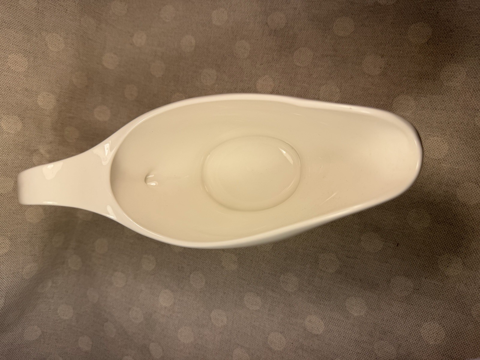 White Elegant Simple Dining Gravy Boat 16 Oz