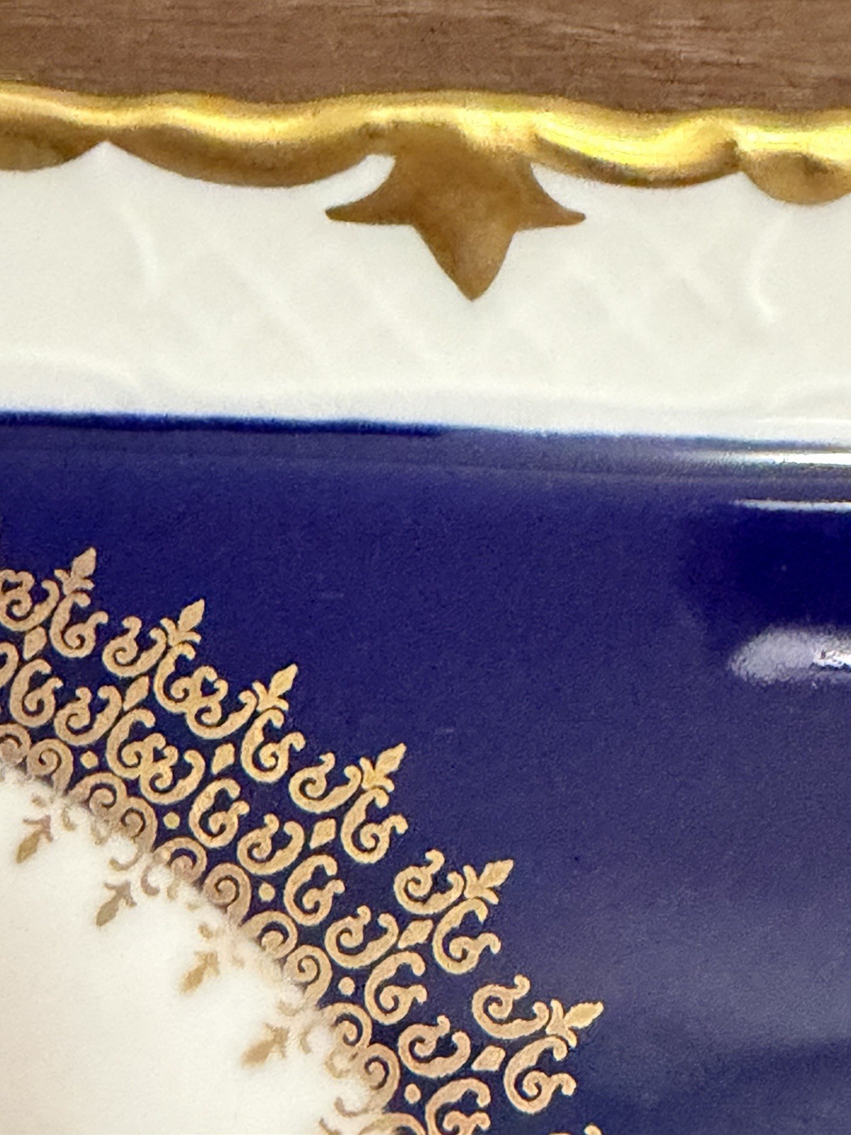 Reichenbach Echt Kobalt 16″ Cobalt Blue Floral Oval Serving Platter Gold Trim