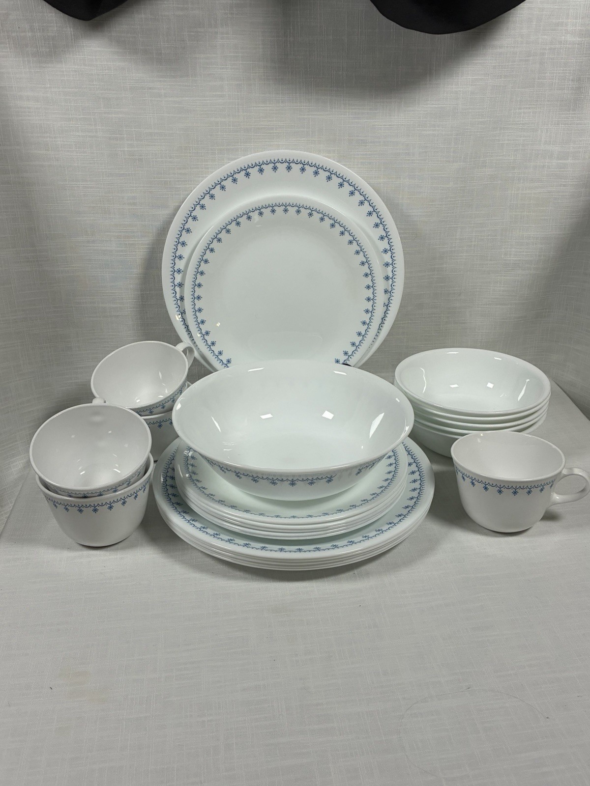 Set Of 23 Corelle Snowflake Blue / Garland, Dinner Salad Lunch Plates Bowls Cups
