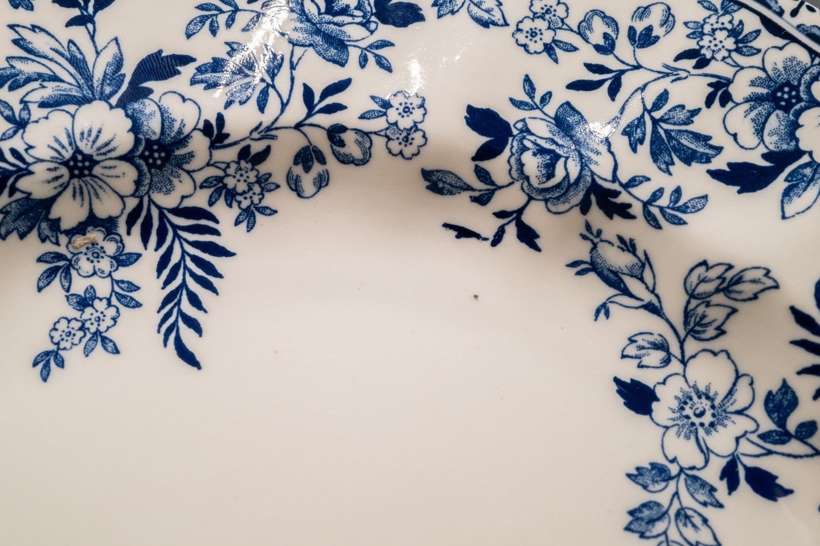 Johnson Brothers Devon Cottage Dinner Plates 10 1/4″ Set of 6 – FREE USA SHIP