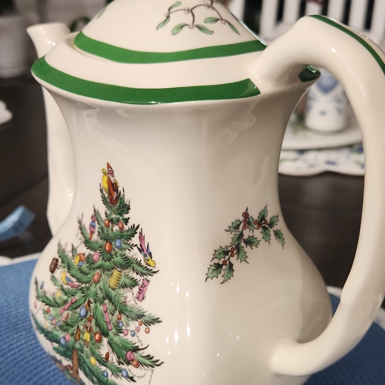 Spode Christmas Tree Coffee Pot w/ Lid 20 oz/5 Cup S3324-L England Ceramic 1987