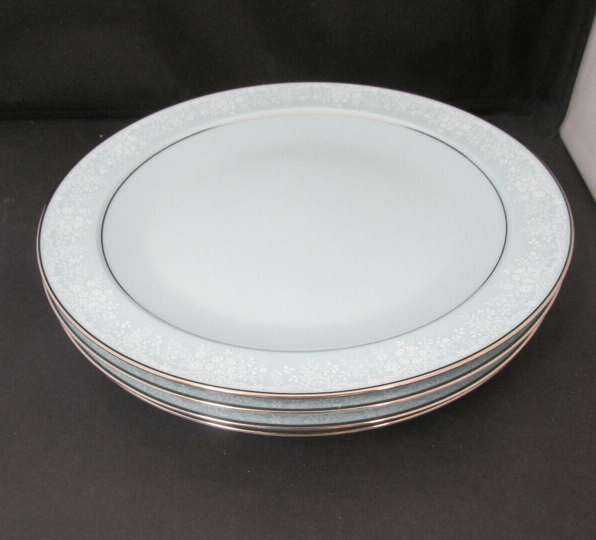 PATTERN FIDELITY BY NORITAKE CHINA 4 lot dinner plates 10 1/2 inch some wear