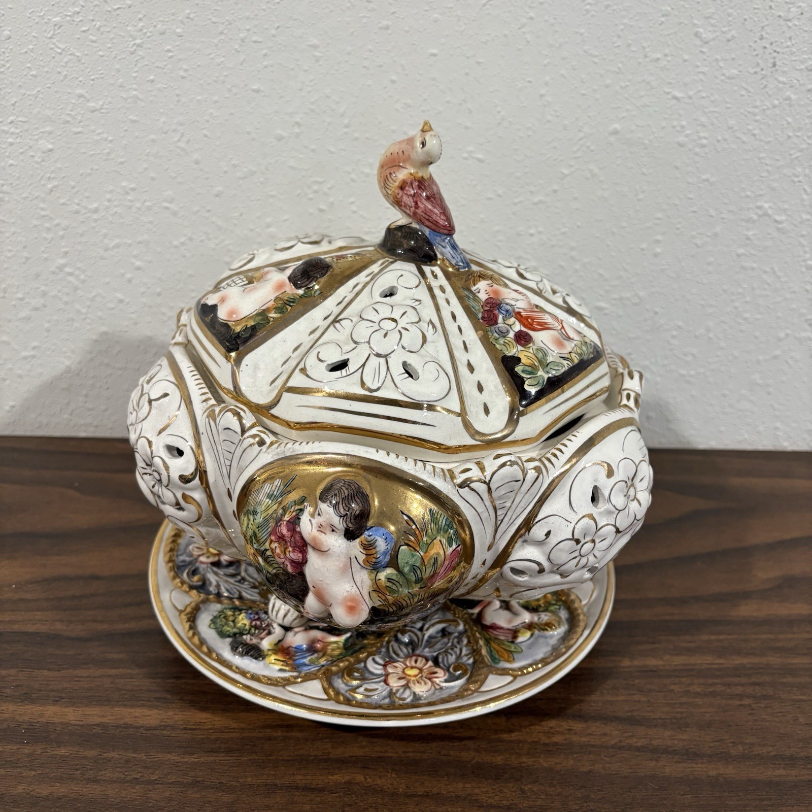 Capodimonte Porcelain Cherubs Candy Dish Bowl & Plate Lidded Footed 1366 Angels