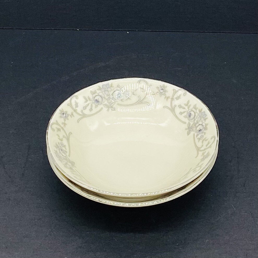 VTG Johann Haviland Bavaria Berry Bowls (2) White Blue Flowers Platinum Trim