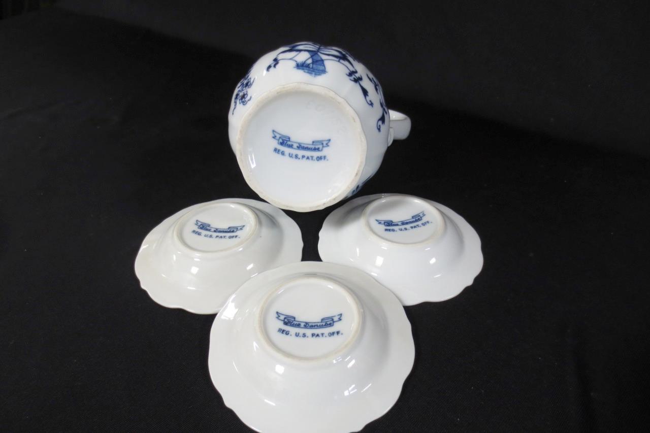 Blue Danube Blue Onion w/ Ribbon Banner – Sm. Pitcher 6-1/4″ + 3 Ashtrays 3-5/8″