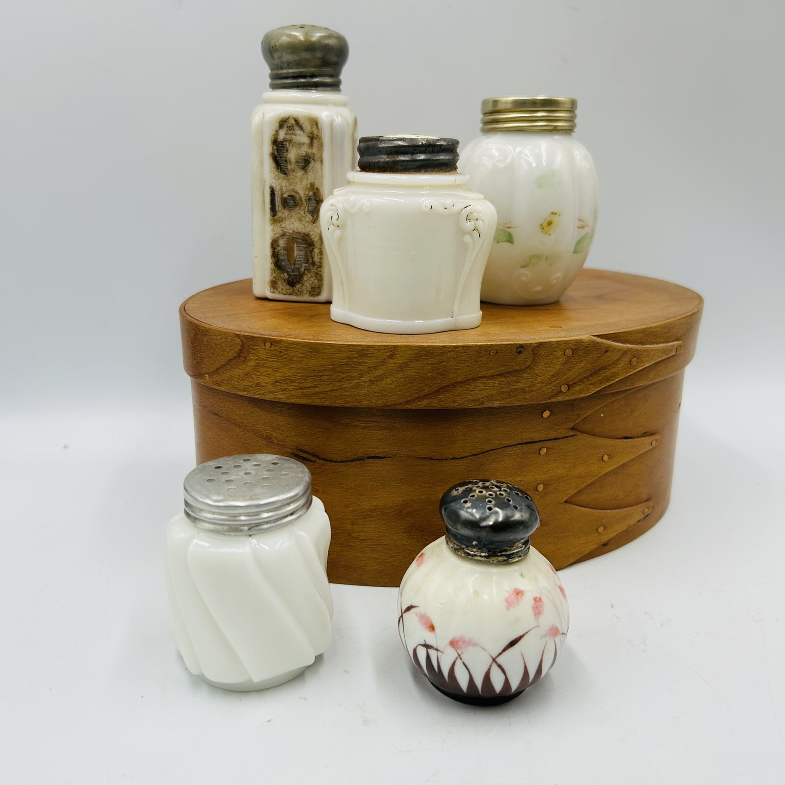 5 Antique Eapg Milk Glass Mixed Lot Salt Shakers