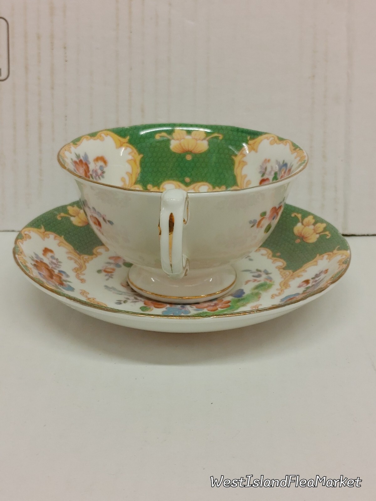 ROYAL GRAFTON Teacup & Saucer Set – Purple/White w/24K Gold Trims/Accents