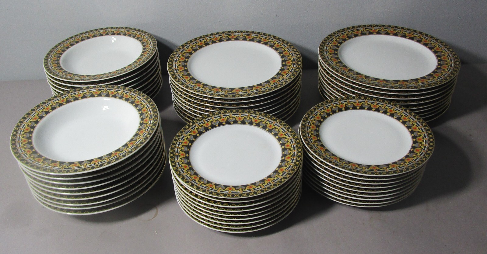 Vintage Unused 86 Piece VERSACE STYLE ITALIAN JUMBO GRUPPO Dinner Set for Twelve