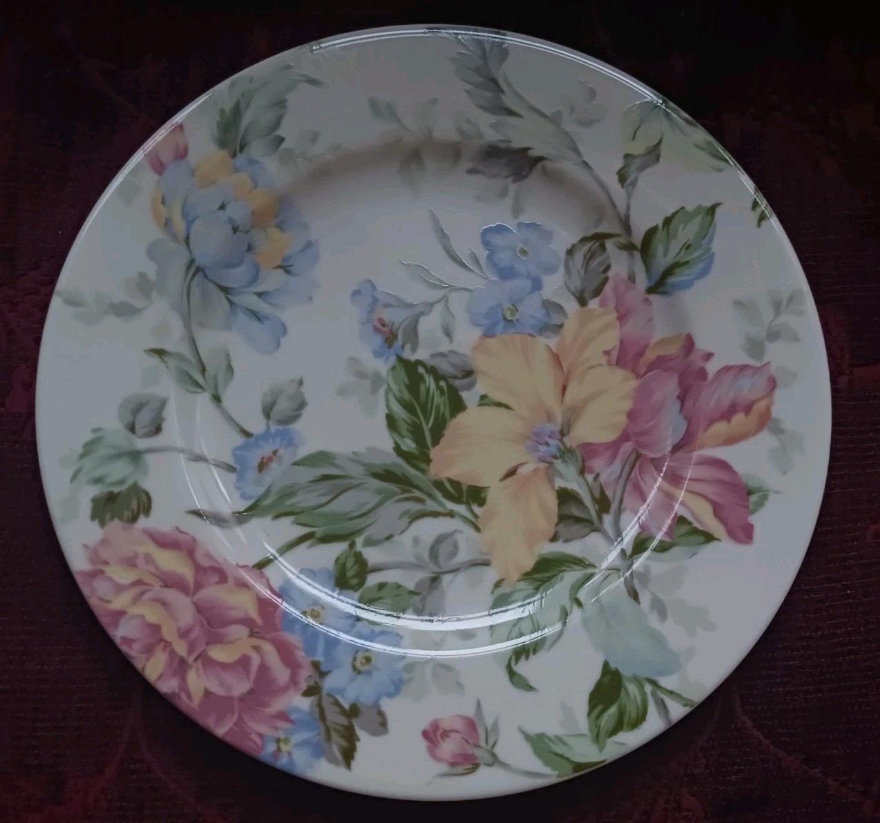 Oscar De La Renta English Tapestry 6Pc Lot – Dinner, Salad Plates, Saucers – NEW