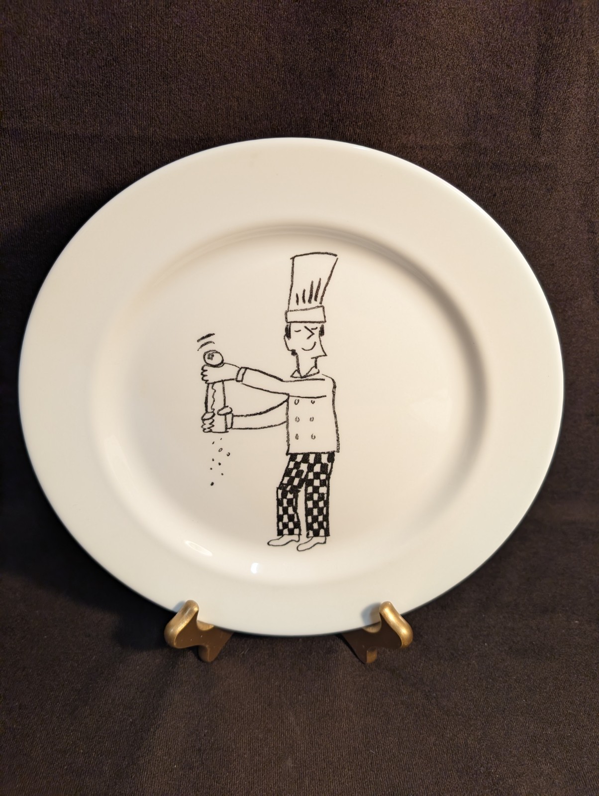 Wedgewood Grand Gourmet – Dinner Plate 9 3/4″ Chef Design – Excellent Used Cond