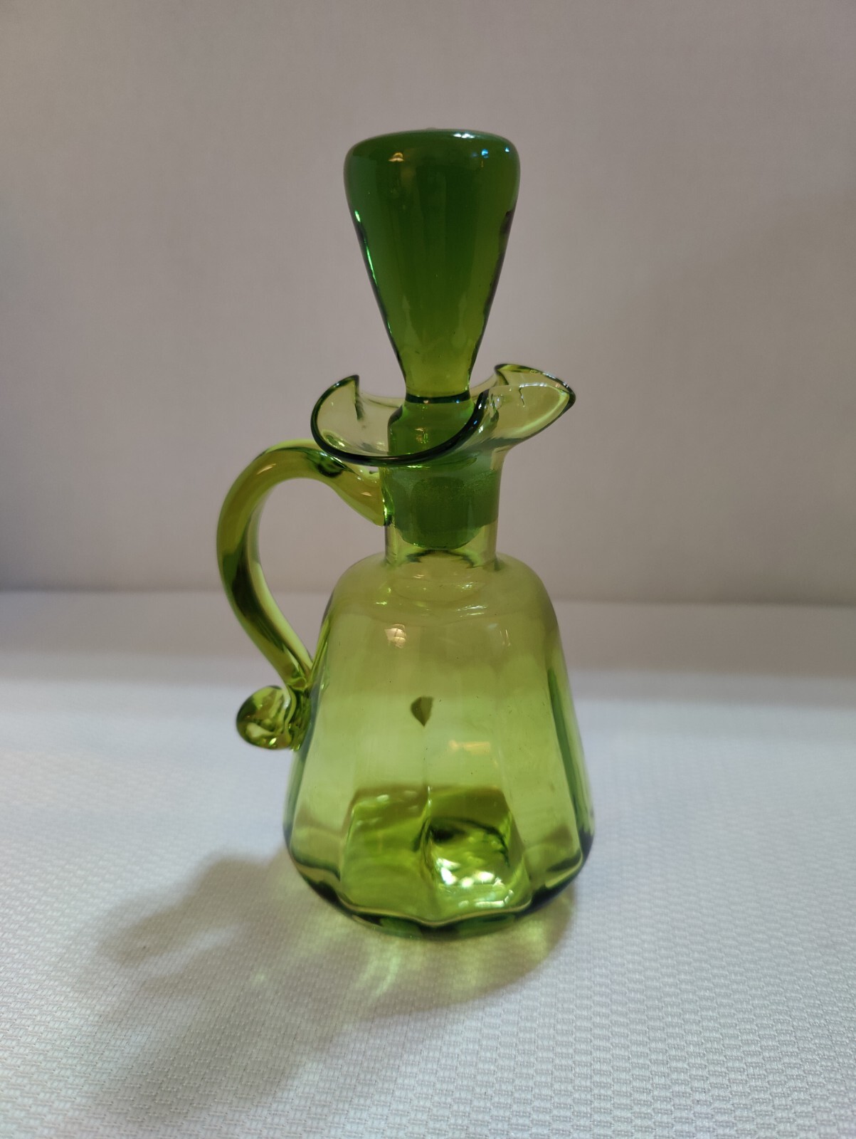 Vintage OLIVE GREEN BLOWN ART GLASS CRUET & STOPPER 7” Tall