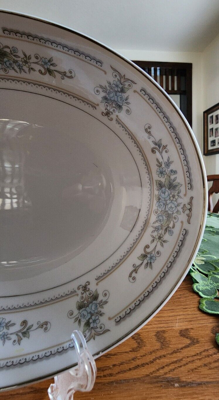 Elington Vegetable Bowl 10 1/2″ W Wade Porcelain Oval White Blue Platinum Trim !