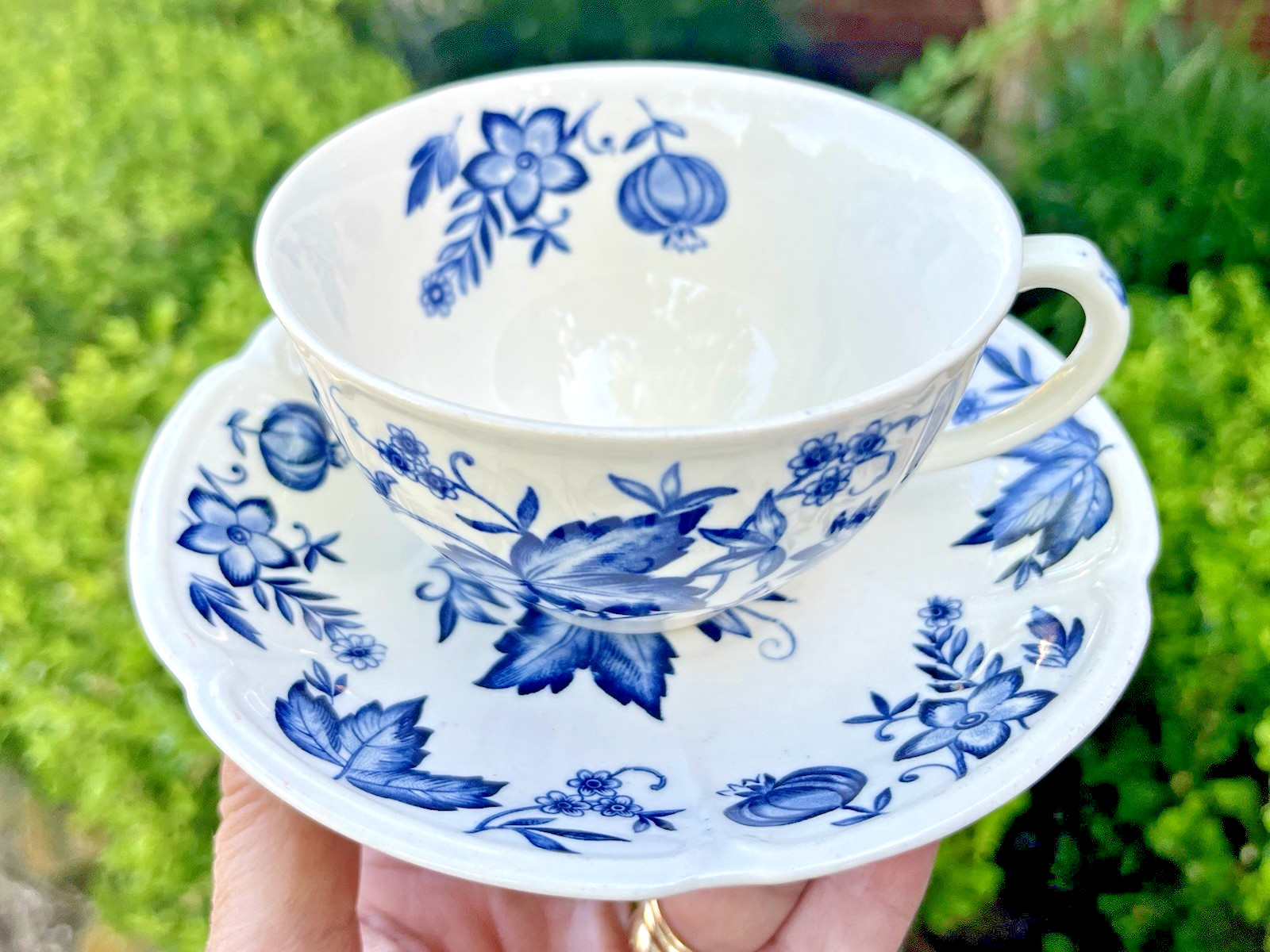 VTG Johnson Bros. England Windsor Ware Malvern Blue Teacup & Saucer Set – 2 Pair