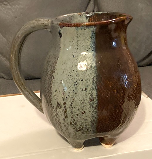 VTG Artisan Pottery Stoneware Pitcher-Signed-6.25″H-Grey & Brown Drip Glaze-EUC