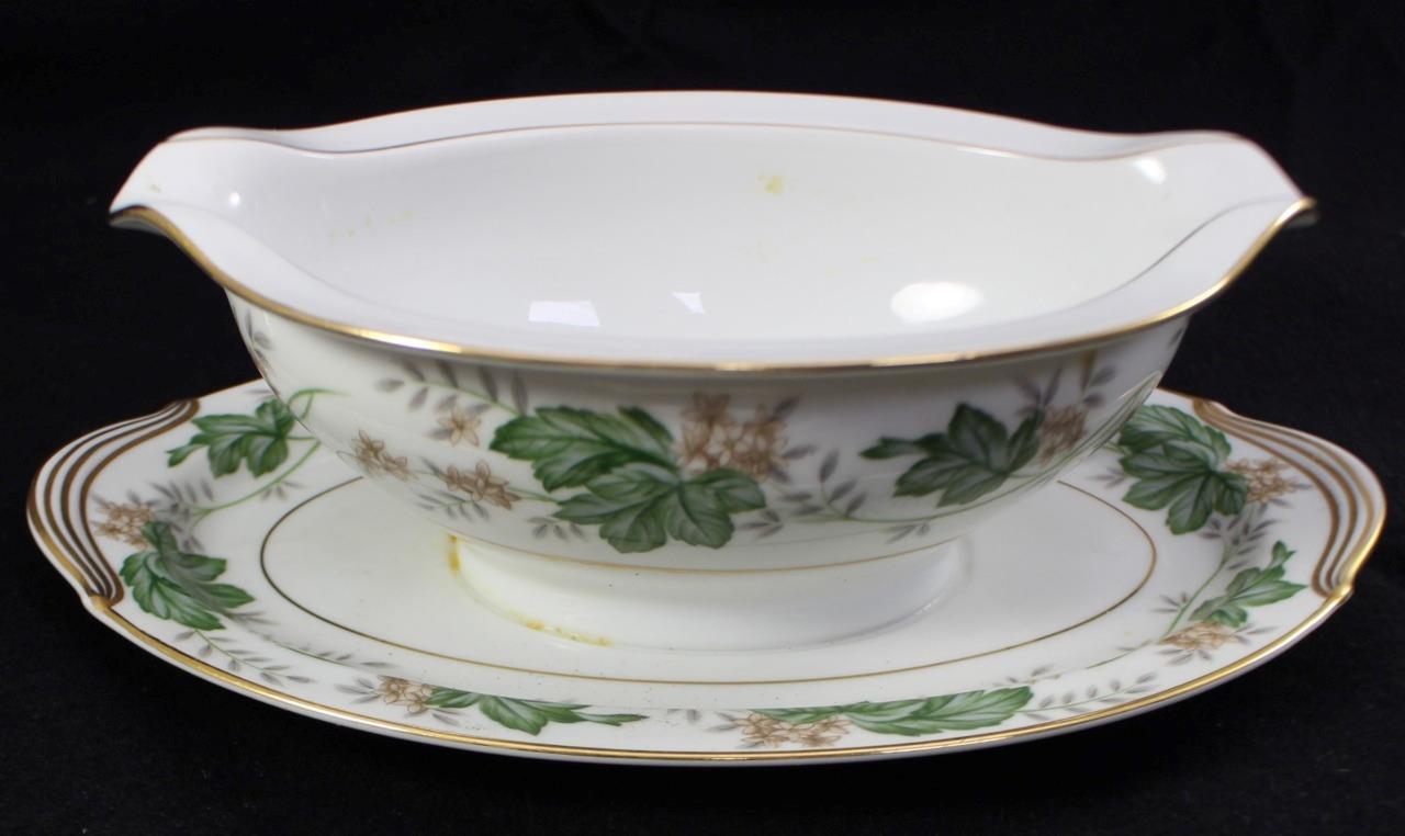 Noritake Daphne Four Piece Assortment 2 Platters 1 Gravy Boat 1 Creamer