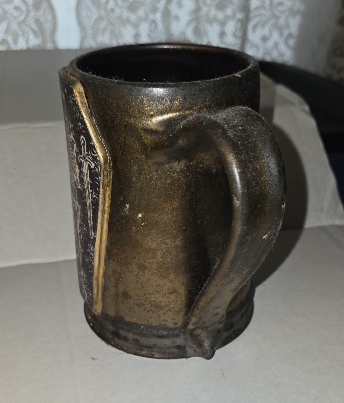 BN Handmade Scrimshaw Pottery King’s Coffin Skeleton Ceramic Clay Beer Stein Mug