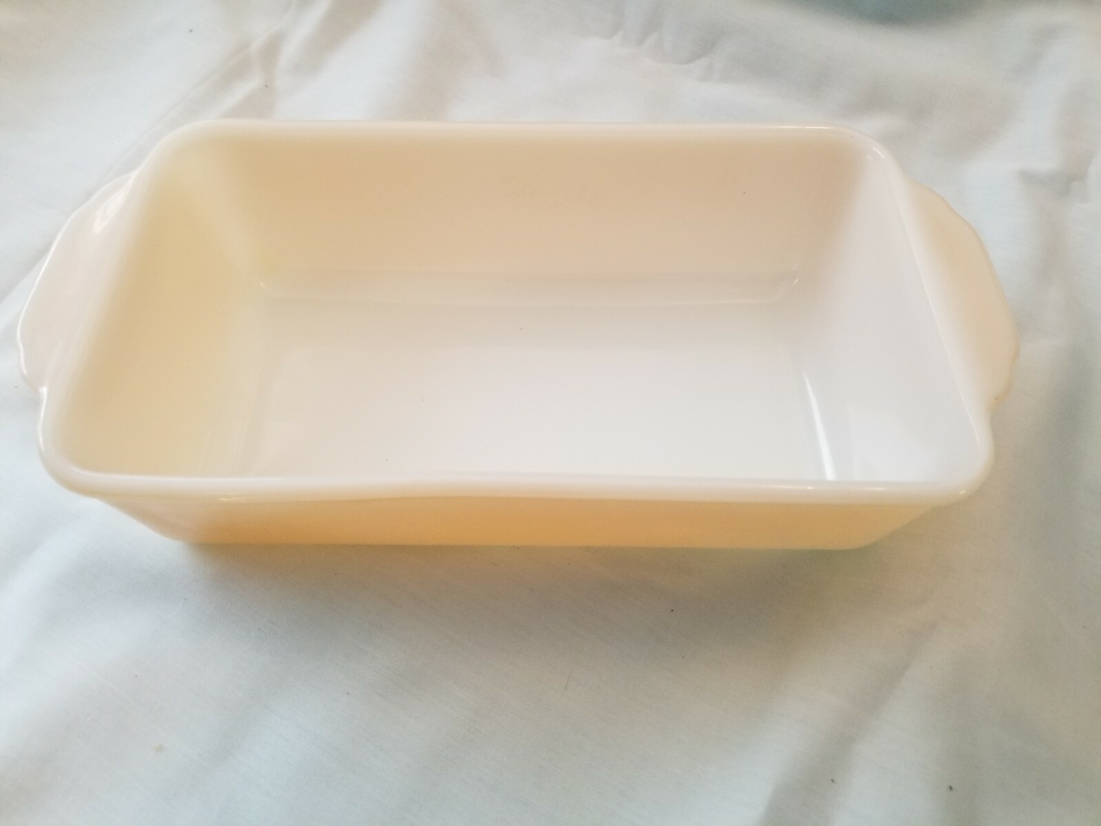 Fire King 1 Qt #409 Peach Lusterware Luster Lustre Loaf Pan iridescent