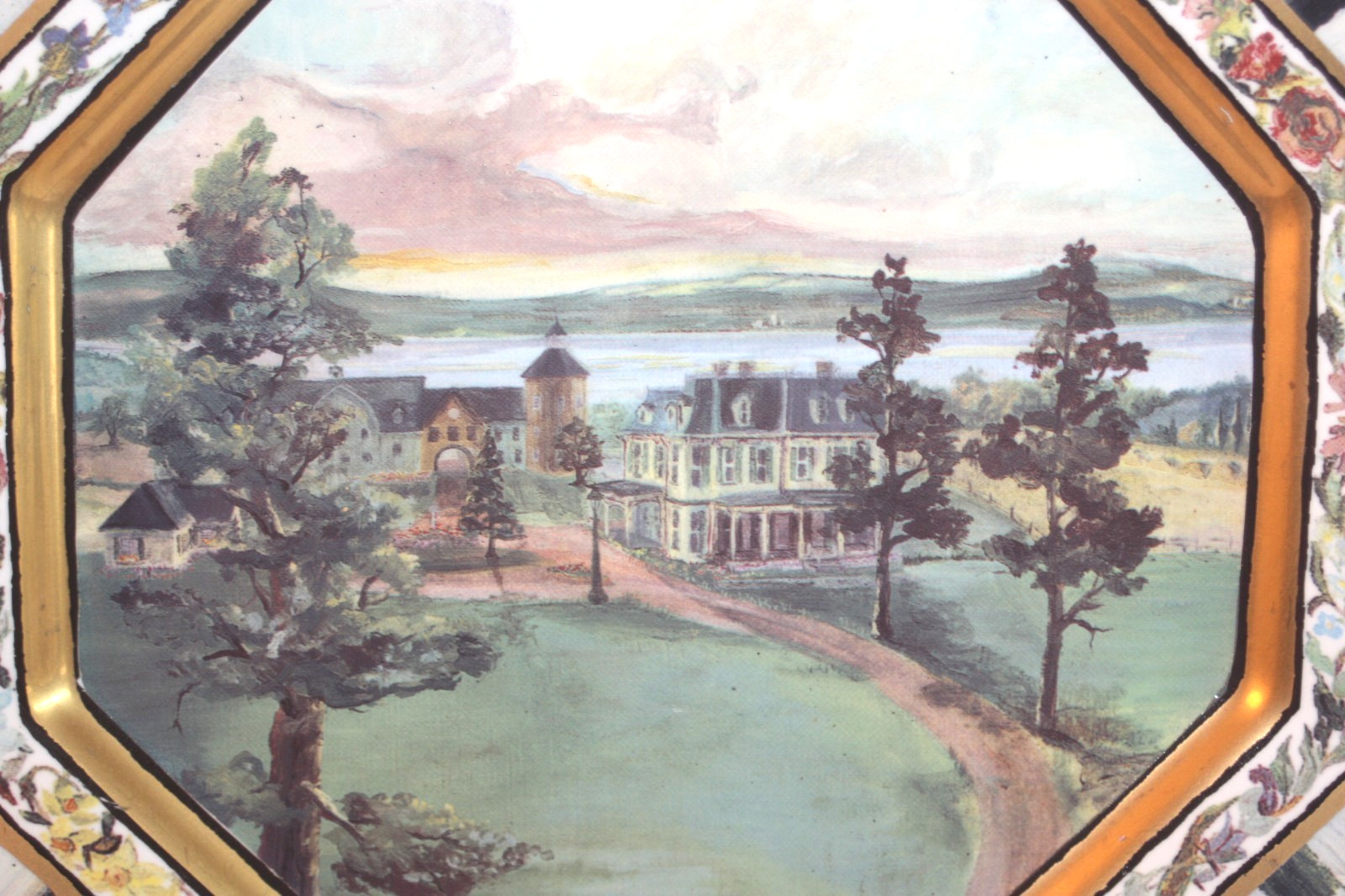 MacKenzie Childs Ltd. – MacLachlan Second Edition – Dinner Plate 11 3/4″