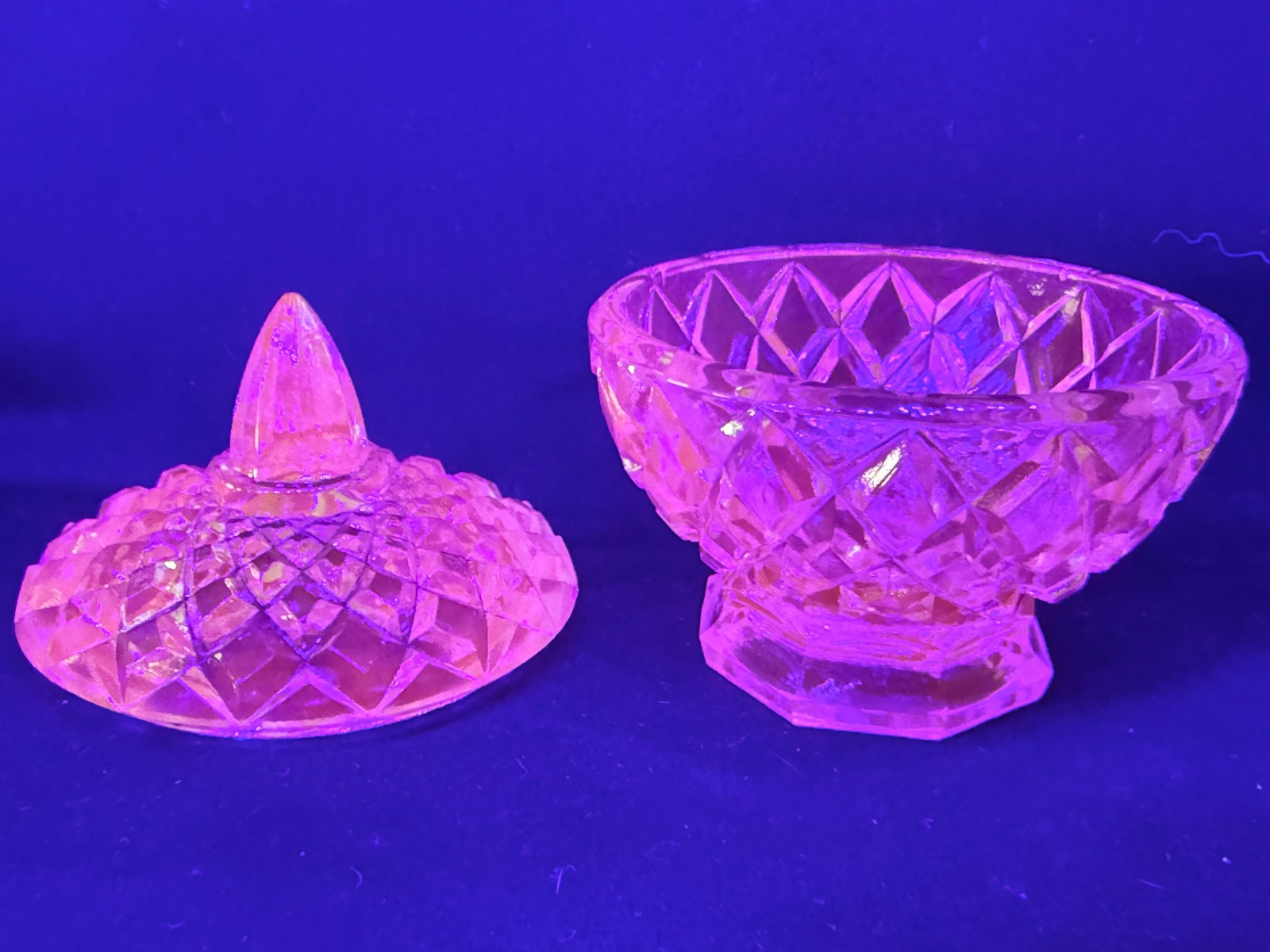 Teal Green Vaseline Uranium glass covered candy dish coffee sugar jar bowl pink