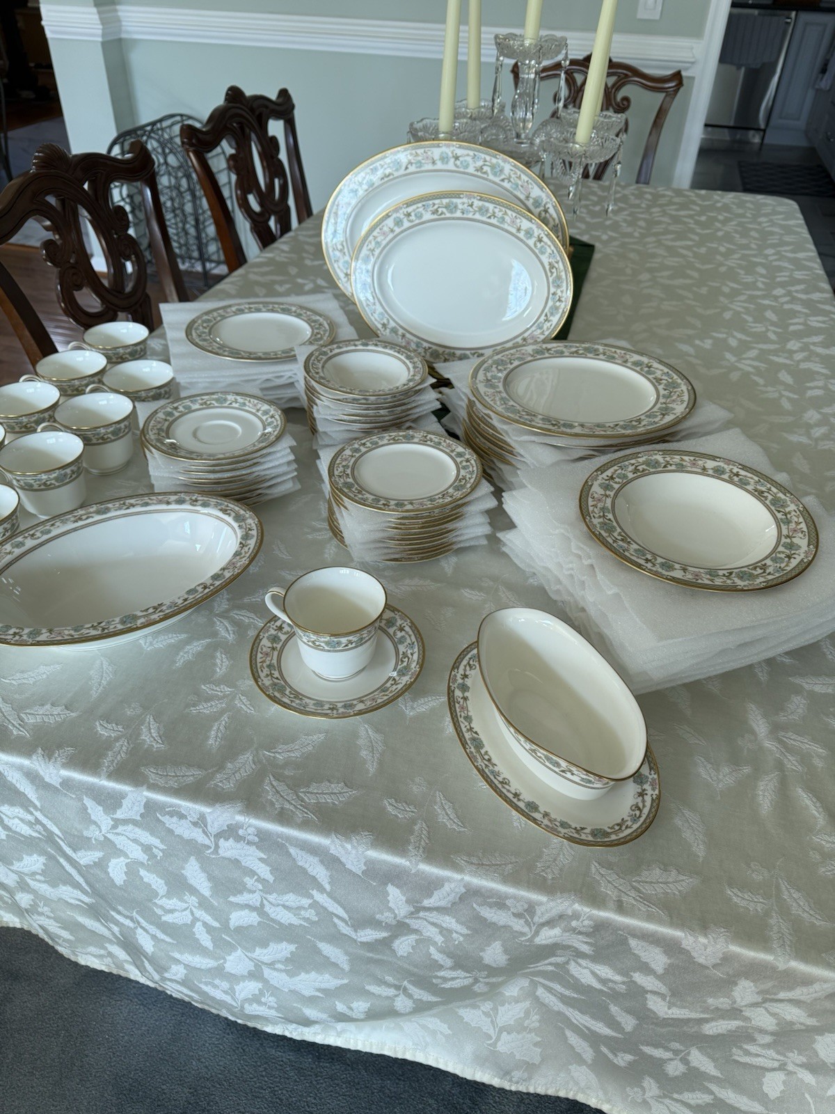 NORITAKE Bone China Sakura (9704) 10: 7 Piece Place Settings + Serving Pieces