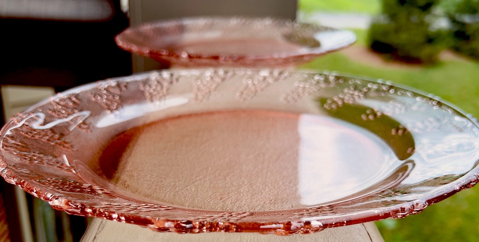 Vintage KIG Indonesia Pink Blush Glass Set of 6 Dinner Plates 10″ Harvest Grape
