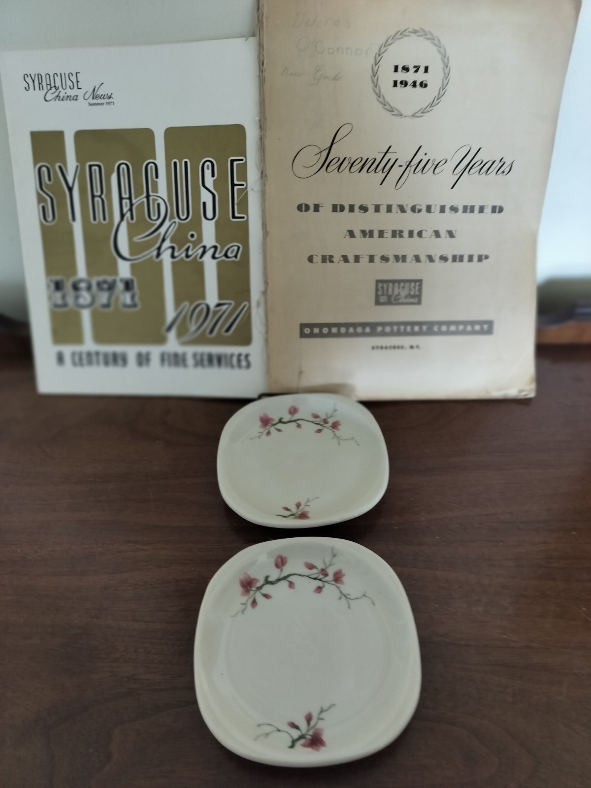 Syracuse China Trend Berkeley Pattern/Bread And Butter Plate 5 1/8 In (Lot of 2)