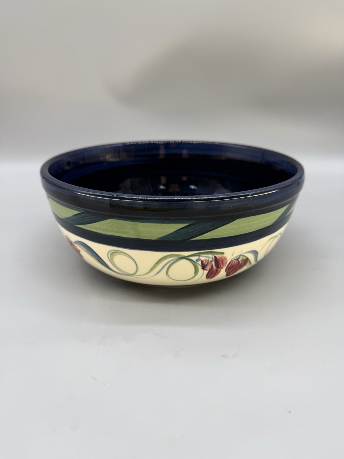 Vintage Blue Gail Pittman Blue Grapevine Serving Bowl 9″ Signed 1988 EUC