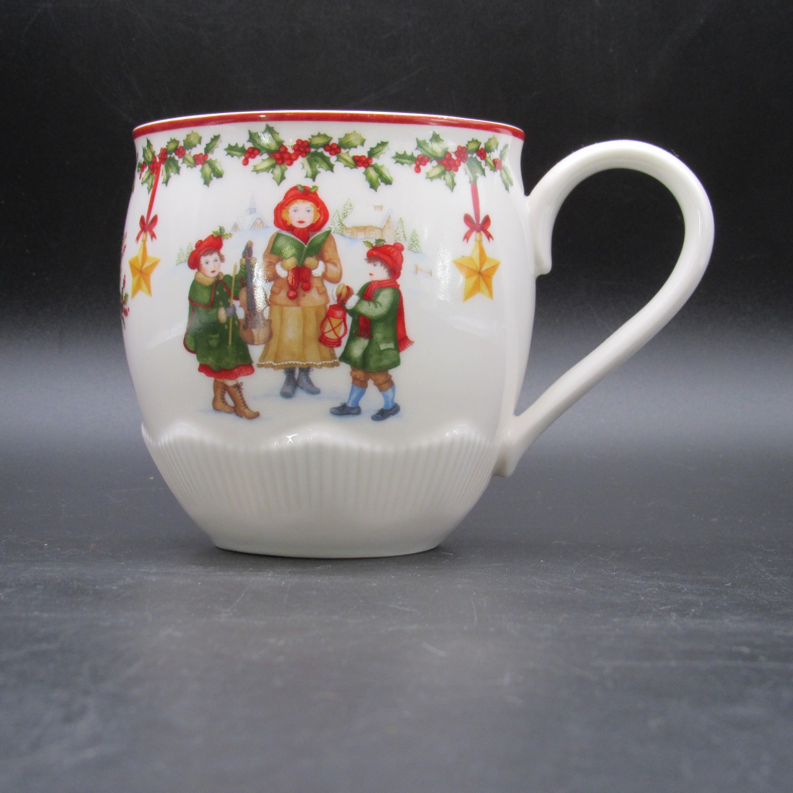 Villeroy & Boch Christmas Mugs Set of 2 Holiday Porcelain Coffee Cups 12oz 15oz