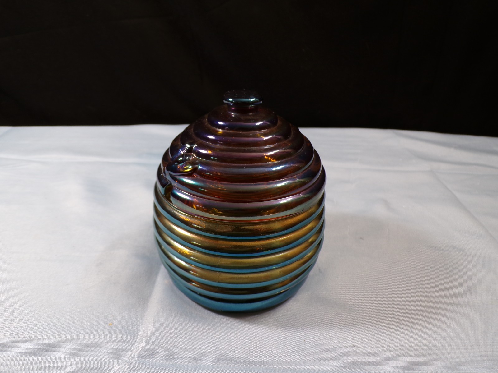 Jeannette Glass Bluish l Iridescent Beehive Covered Honey Pot INV2