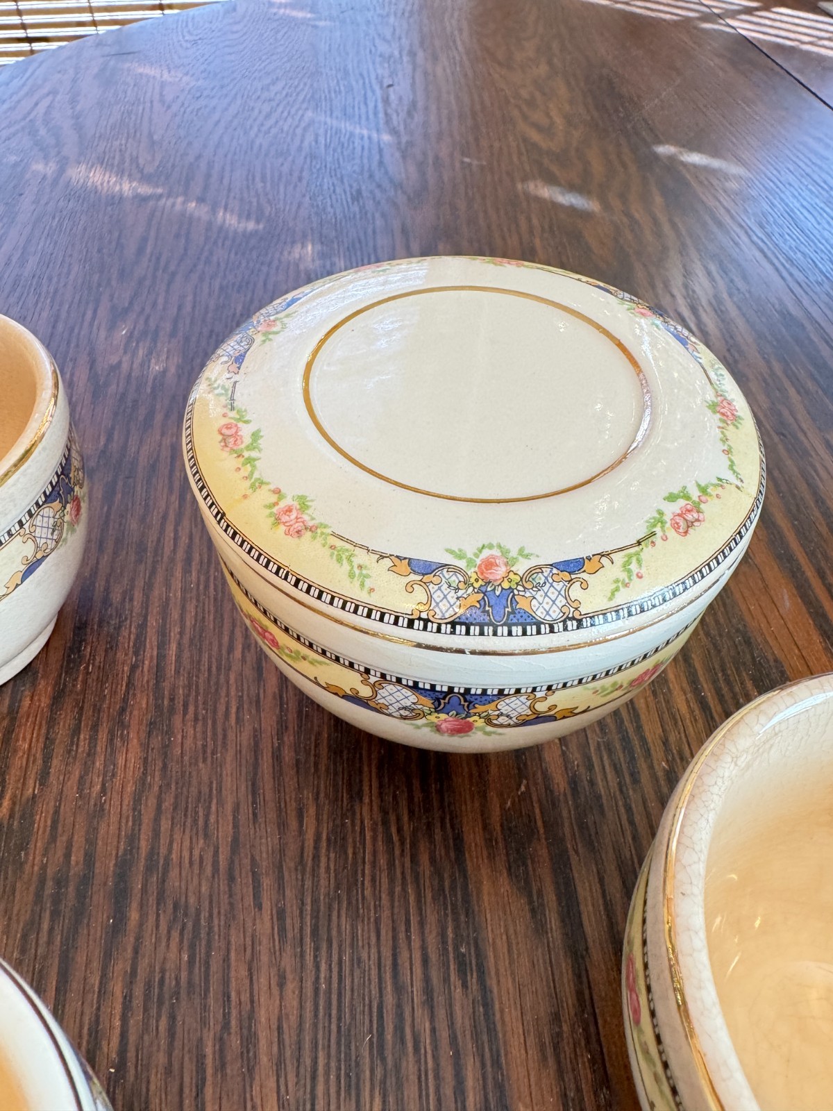 Universal Cambridge Oven Proof Bowls Beige Gold Rim Made In USA