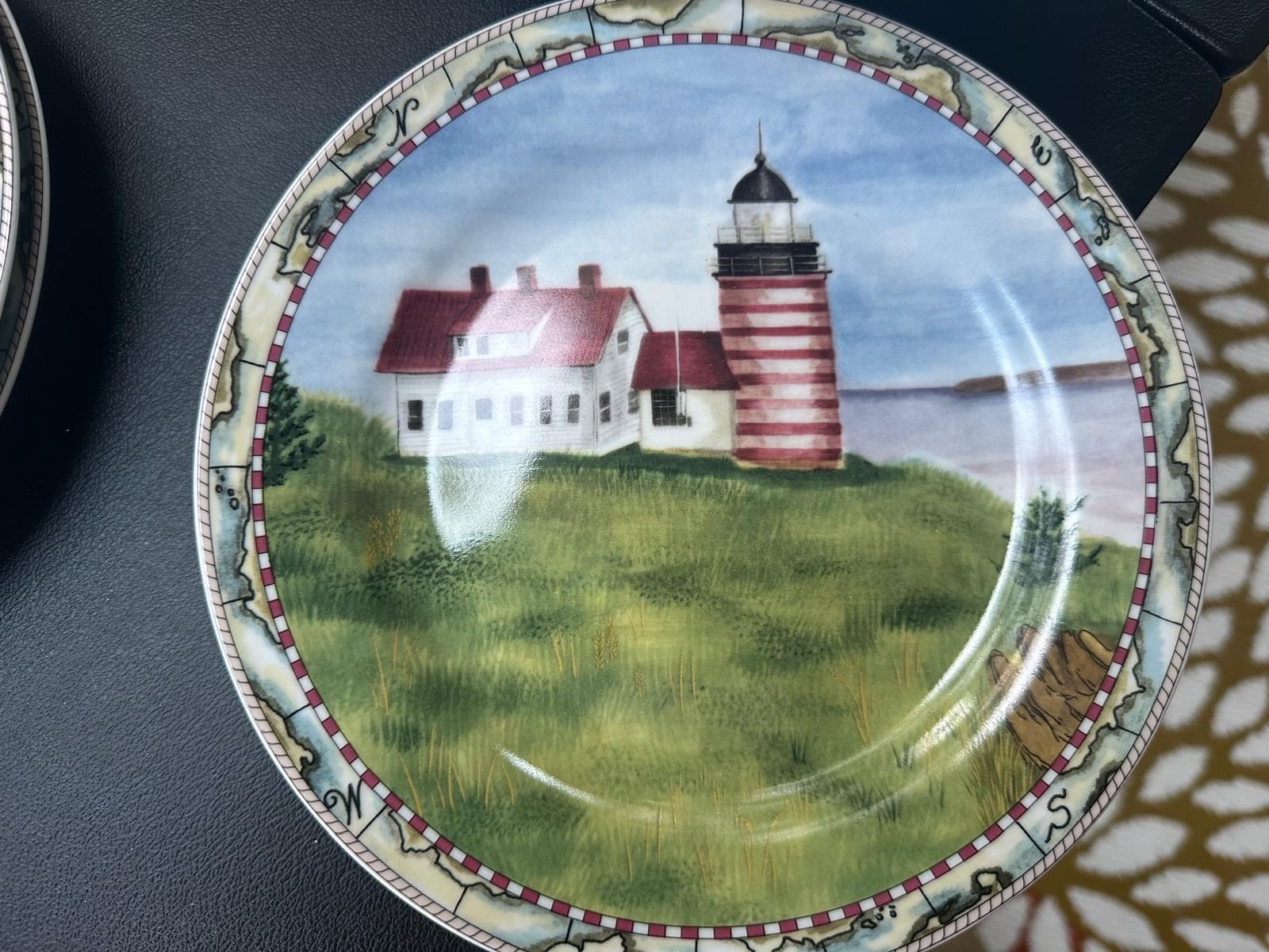 51 AMERICAN ATELIER SIGNALS LIGHTHOUSE NAUTICAL ROUND PLATTER 12″