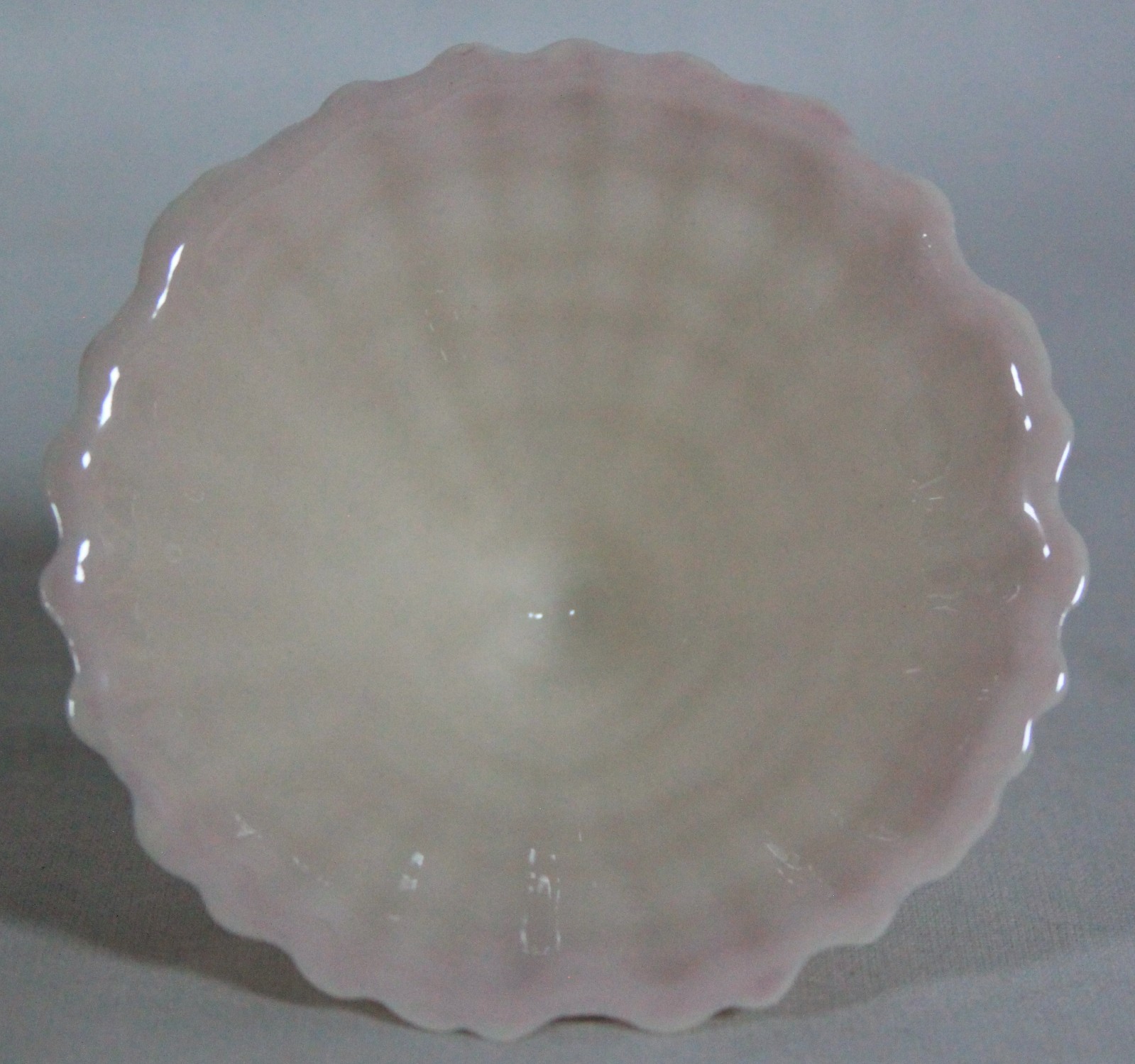VTG 1965 BELLEEK NEPTUNE /LIMPET COLLECTION 3 PINK LEGS 0PEN SALT DIP 1.75″ TALL