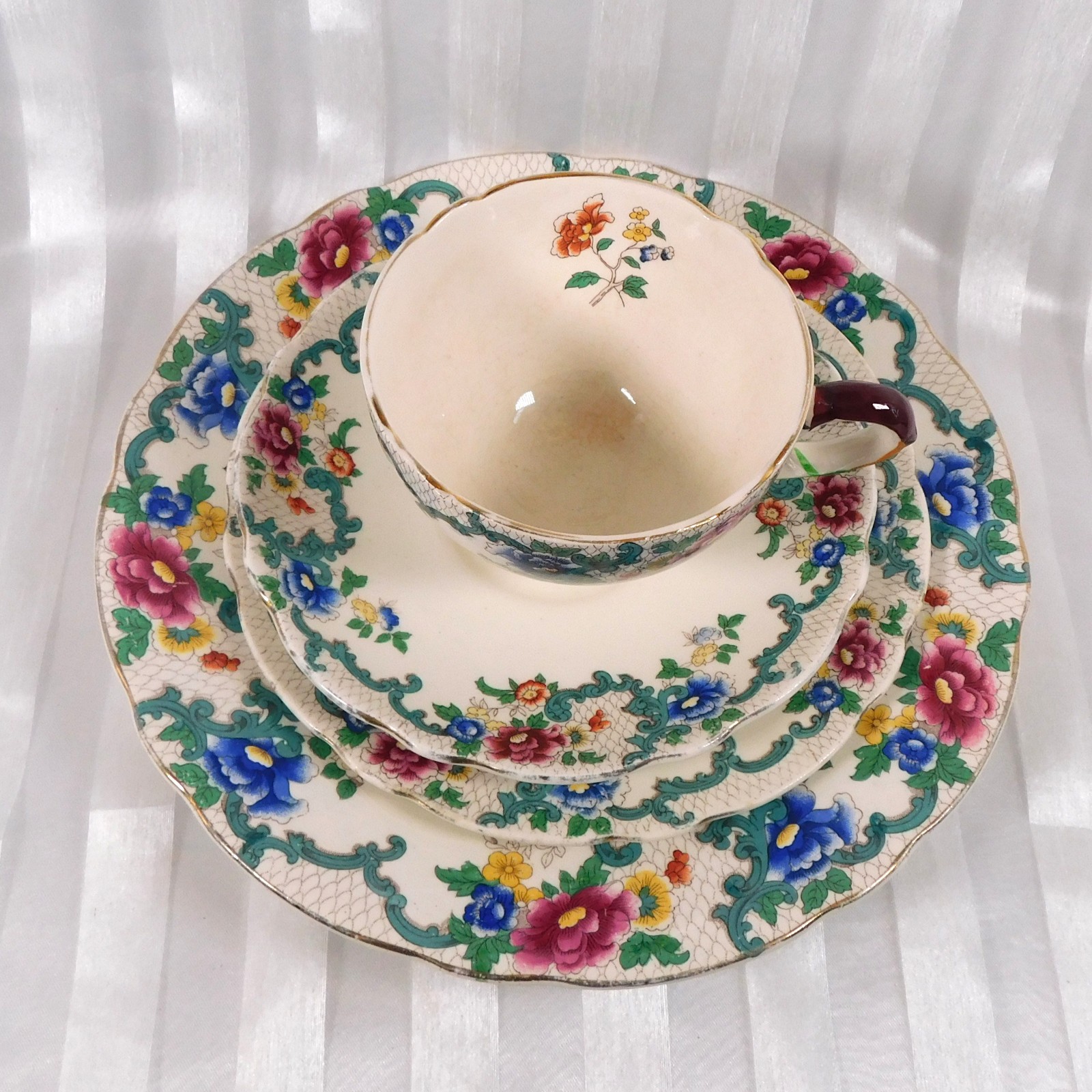 Royal Cauldron Four Piece Luncheon Set in Victoria # 26130