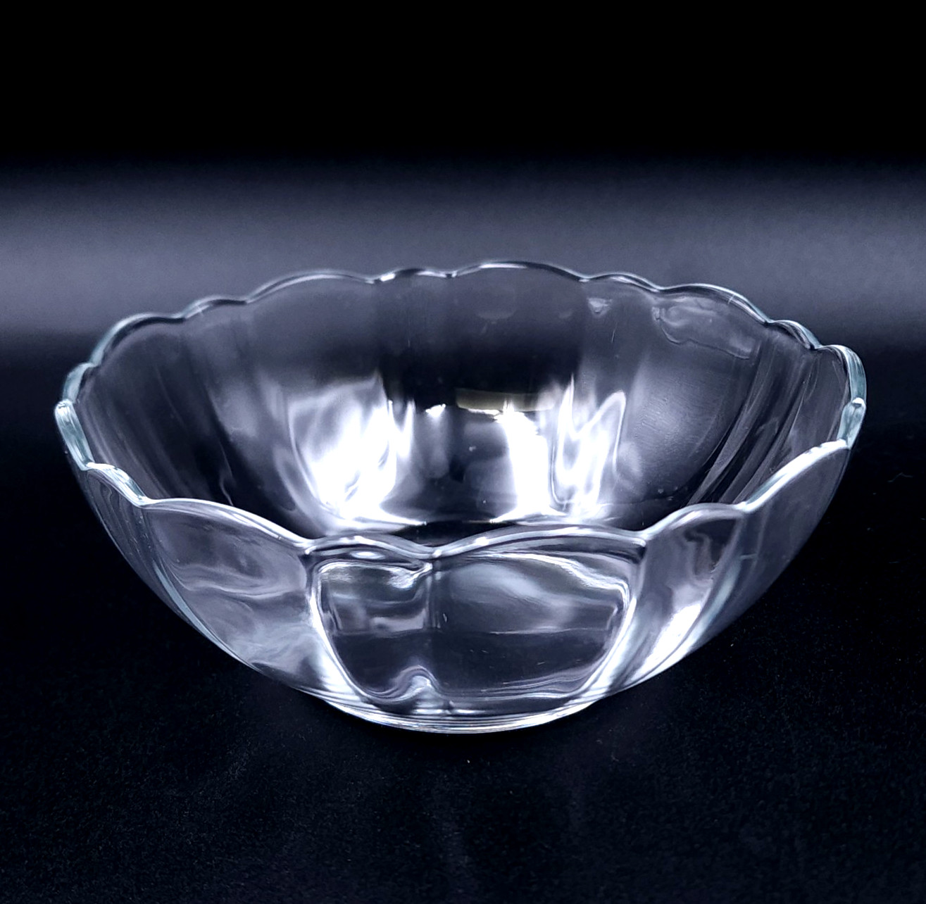 Arcoroc Arcade Bengale Nappy Tempered Glass Bowls Scalloped – Choose 4″ 5″ or 6″