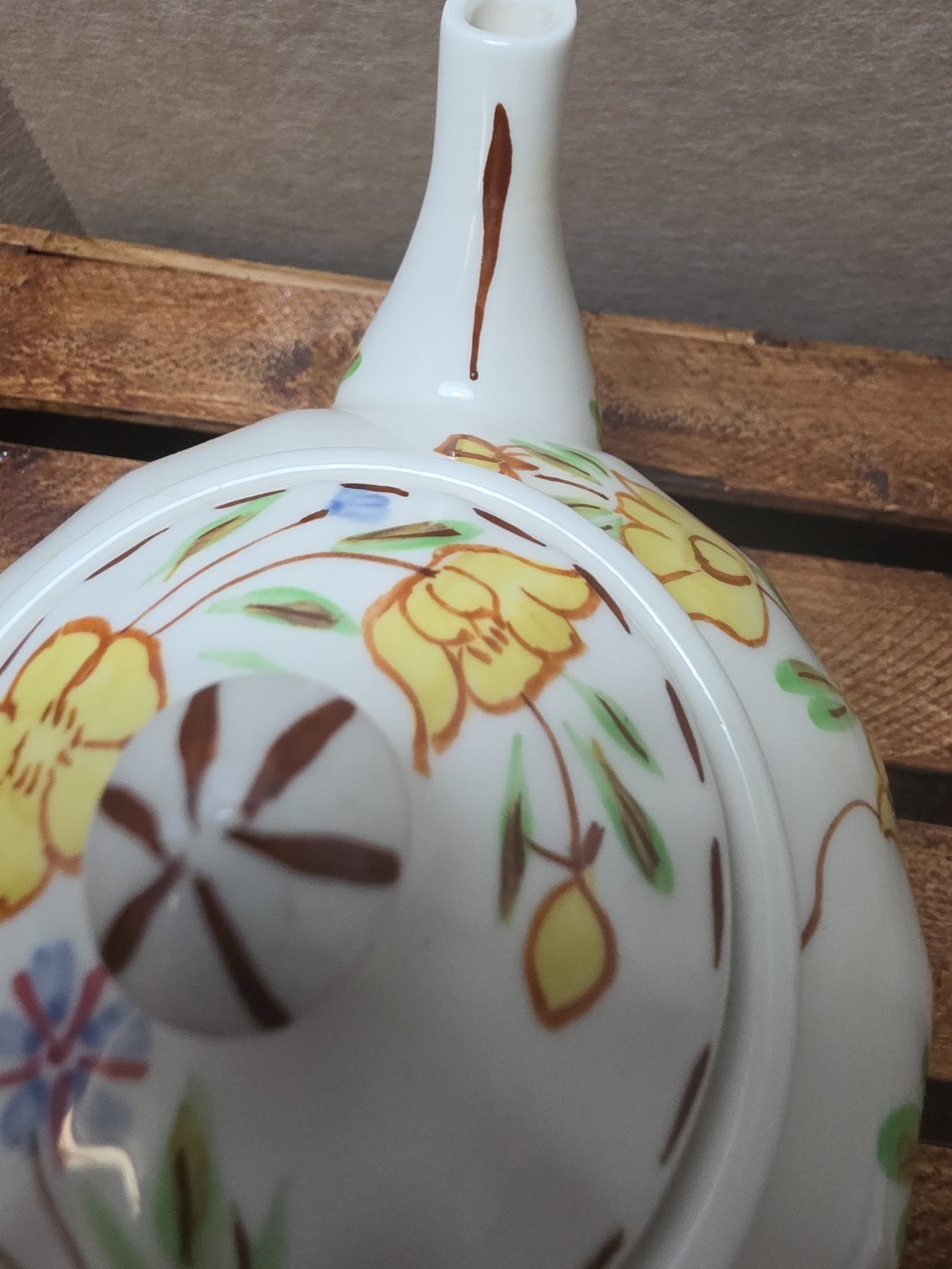 *Blue Ridge Southern Pottery Tea Pot. NES20