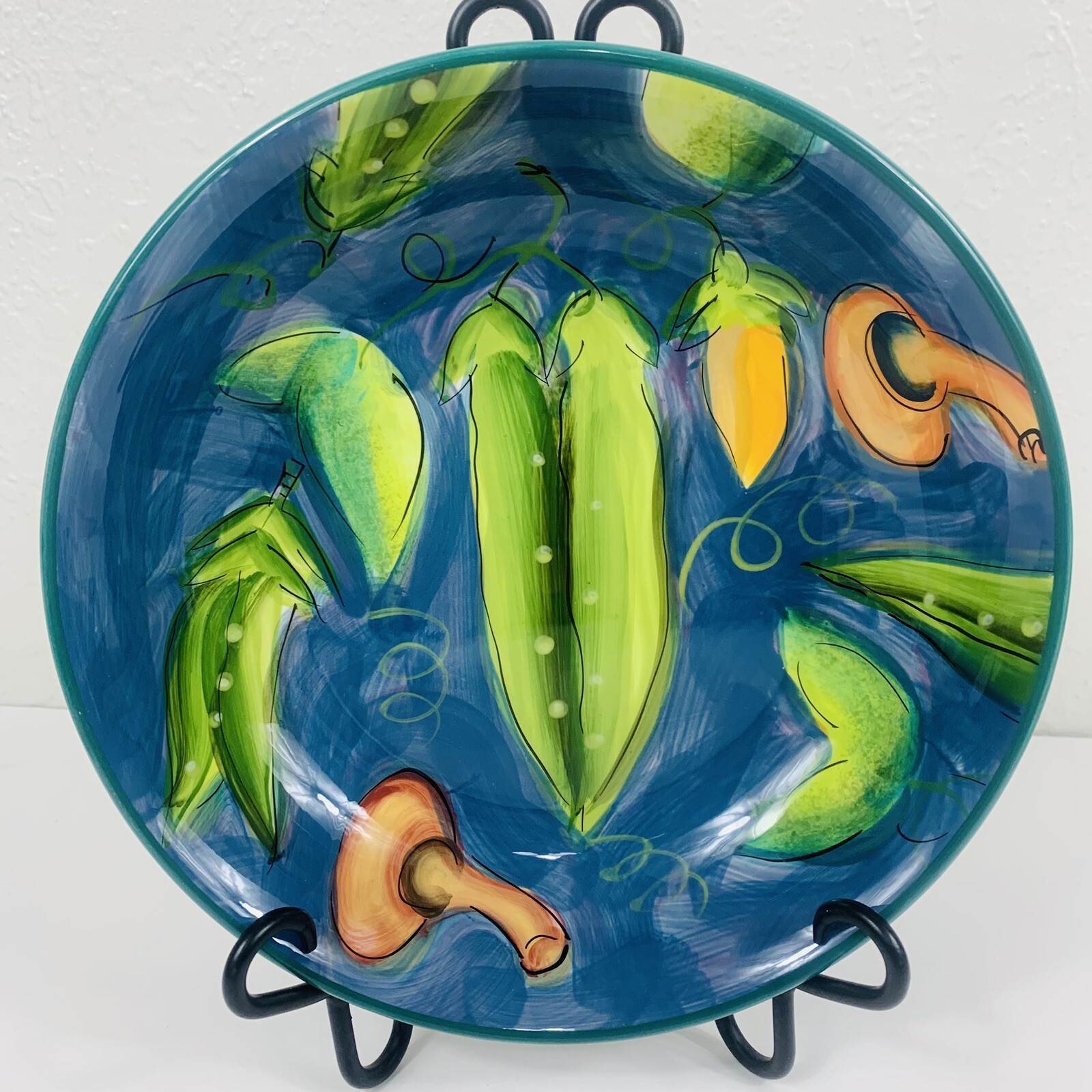 Linda Montgomery 9.5″ Salad Bowl Provence Certified International Snap Peas Pods